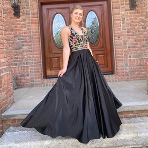 Meet your Posher, Zelie